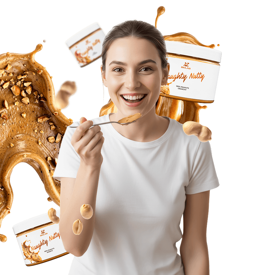 Usmívající se žena zkouší NN-ovu ořechovou pastu